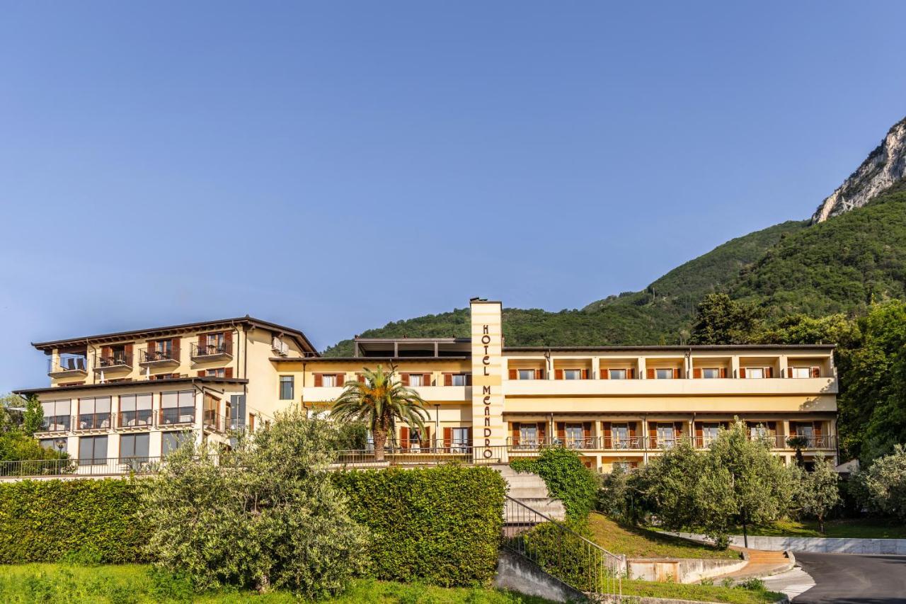 Hotel Meandro - Lake View Gargnano Exterior foto
